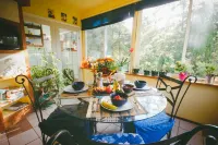 Tall Trees Bed & Breakfast - พร้อมอาหารเช้า
