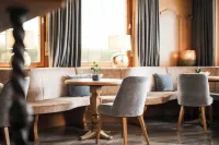 Hotel Karin Hotel a Scena