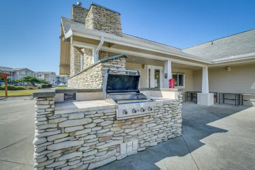 Westport Vacation Rental Walk to Beach! - parking