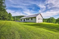 Private Dog-Friendly Home: 3 Mi to Elk Mountain - 3-Star