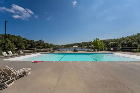 6 Mi to Branson Strip! Lakefront Home with Fireplace