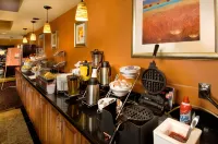 Comfort Suites Dulles Airport - Breakfast
