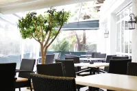 莫爾蘭斯花園飯店 - 早餐
