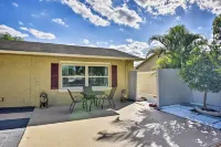 8 Mi to Universal Orlando Studio with Fire Pit! Hotels in Pine Castle