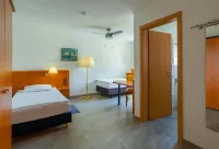 Heilbronner Pension am schönen Theater - Bãi đậu xe