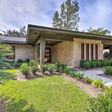 Mid-Century Dream Home < Half-Mile to Beach!