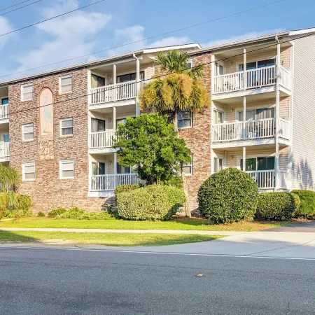Ocean Access & Balcony: Surfside Beach Condo
