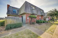 Kitty Hawk Vacation Rental 1 Mi to Beaches!