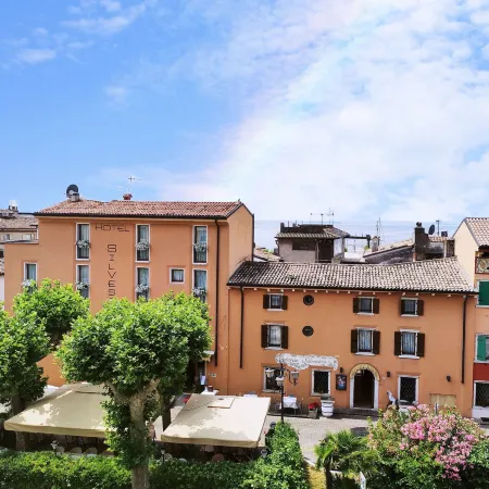 Hotel Dependance Silvestro Hotels in Garda Town