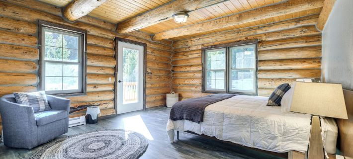 Riverfront Montana Log Cabin w/ Mountain Views! Hotels in Beaverhead County