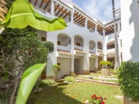 Patios Hotels in der Nähe von Puerto Azul