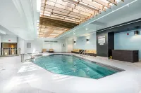 Embassy Suites by Hilton Indianapolis Downtown - Pools