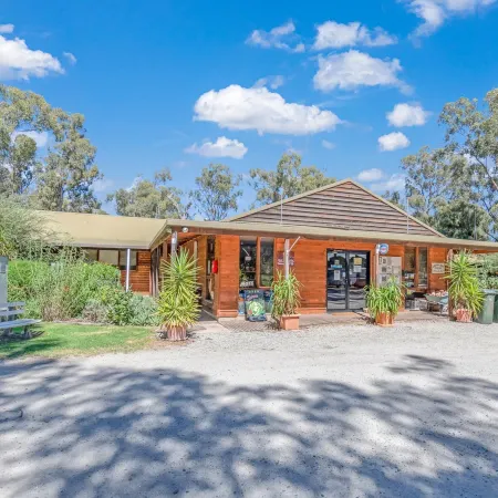 Torrumbarry Weir Holiday Park