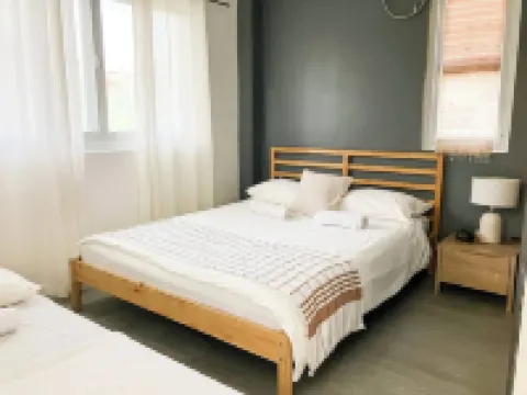 2BR laid back apartment, near beach Hotels in 