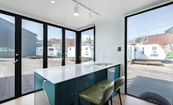 Yongin Everbay Caravan N Pension