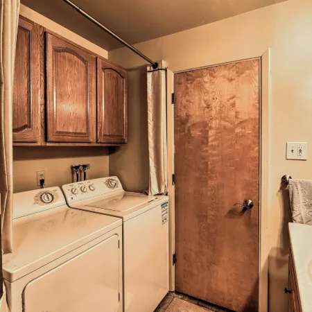 Walk to Town & Coast: Anchorage Condo w/ Fireplace