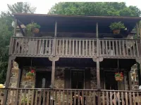 Renovated historic stone house very close to the Potomac River