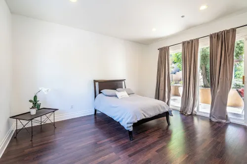 Spacious Mediterranean 5-bedroom house with AC, WiFi in marvelous Los Angeles