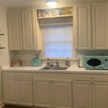 Cozy Apartment Located in Downtown Laurel