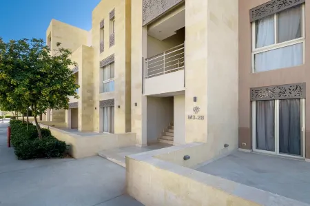 Sparky & Summery 2 Bdr Mangroovy Free Beach & Pool Access