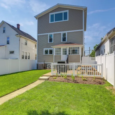 Walk to Lake Erie: Spacious Home in Sandusky!