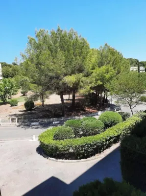 Studio near beach with parking Hotel in zona La Ciotat Station
