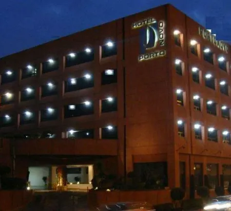 Porto Novo Hotel & Suites