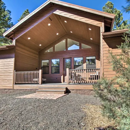 Pet-Friendly Show Low Cabin: Near Hiking!