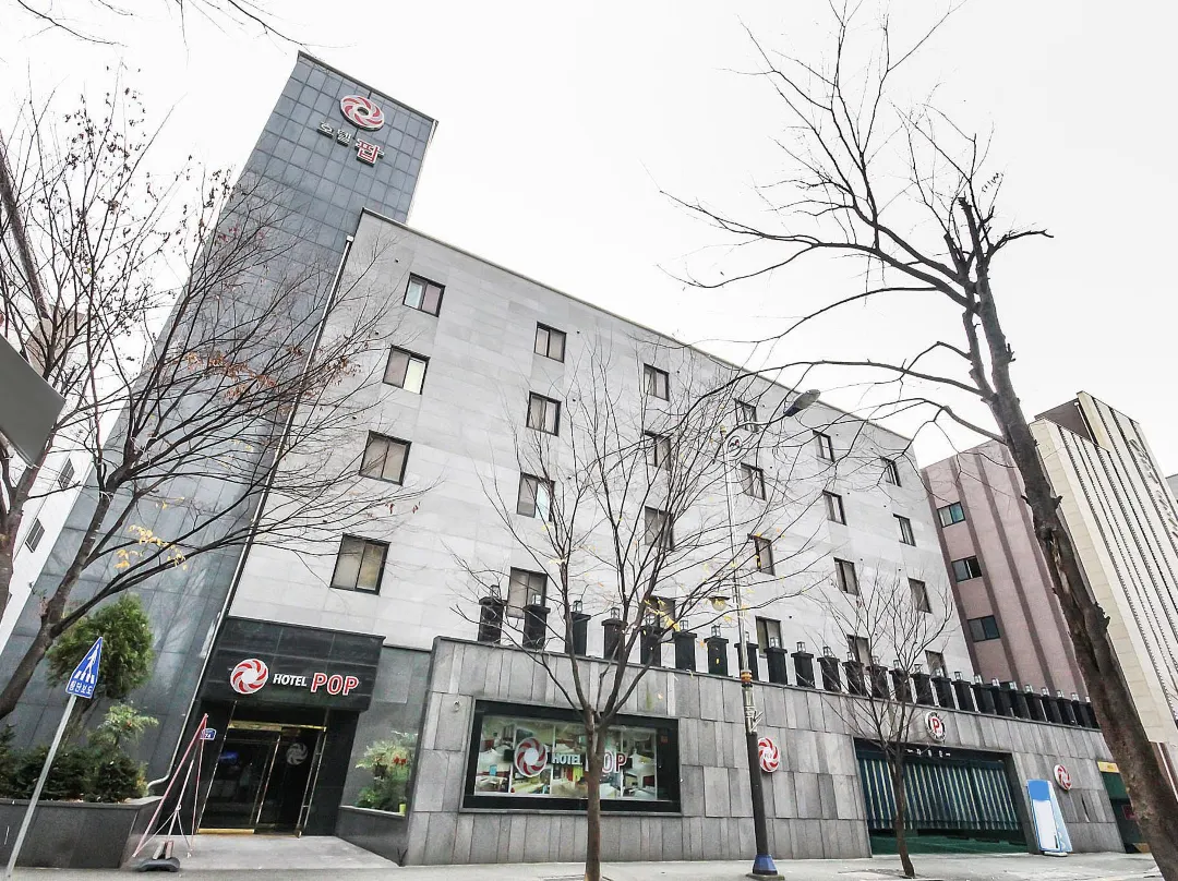Jeonju Sinsigaji Hotel Pop - Jeonju