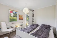 Cottage right on the water