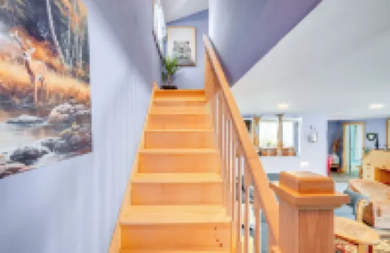 4 Mi to Dtwn Catskill: Mtn-view Home