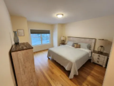 #2 Lake Front Condo - Hamlin Lake, Ludington MI - 10 Guests