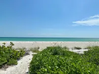 7th Heaven 1 Bedroom Condo by Redawning