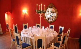 Hotel Burg Wanzleben