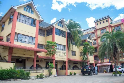 Golden Palace Hotel Hoteller i Shauri Yako