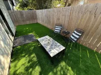 Near BBQ & F1, Self-Check in, Fast WiFi, Dishwasher Hotels in Lockhart