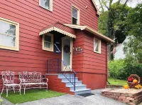 Blue Shutters Inn