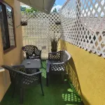 Cozy 1-bedroom in a secure area with private beach Hotels in Greenwich Park