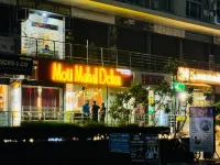 Luxury Couple Stay with Smart TV