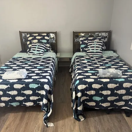 Gulfview Luxury Villa - Waterfront, Spacious, 5 Bed, Heated Pool, Direct to Gulf