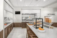 Hilton Garden Inn Wilmington Mayfaire Town Center - breakfast
