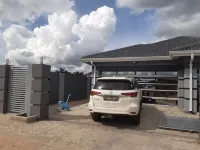 Gets Holiday House Hotels in Goromonzi