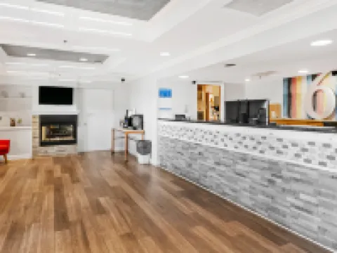 Motel 6 Tempe, AZ Elliot Road Hotel di Tempe