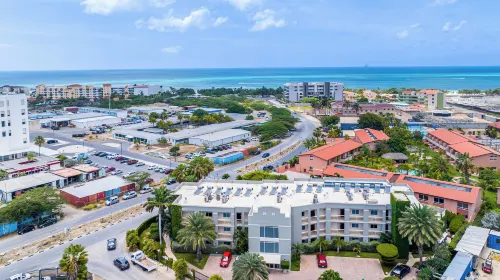 Sunset 16 Caya Dr. J.E.M. Arends 1