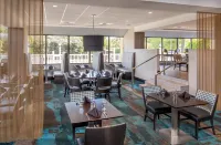 DoubleTree by Hilton Hotel Columbia - breakfast