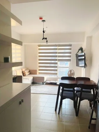 Casa Kashmir in the City