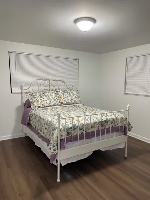 Lovely 2-bedroom apartment in brilliant Tampa with WiFi, AC Hotels in University