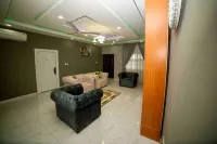 3 bedrooms | Entire Flat | Amasaman, Accra Hotels in Ga West