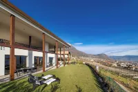 Luxury House with Panoramic View, Hot Tub & Private Parking Hotel in zona Despar Supermarket