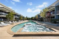 Nicest 1 Bdrm Top Floor Unit Ocean Views Pool Spa Walk to Marina